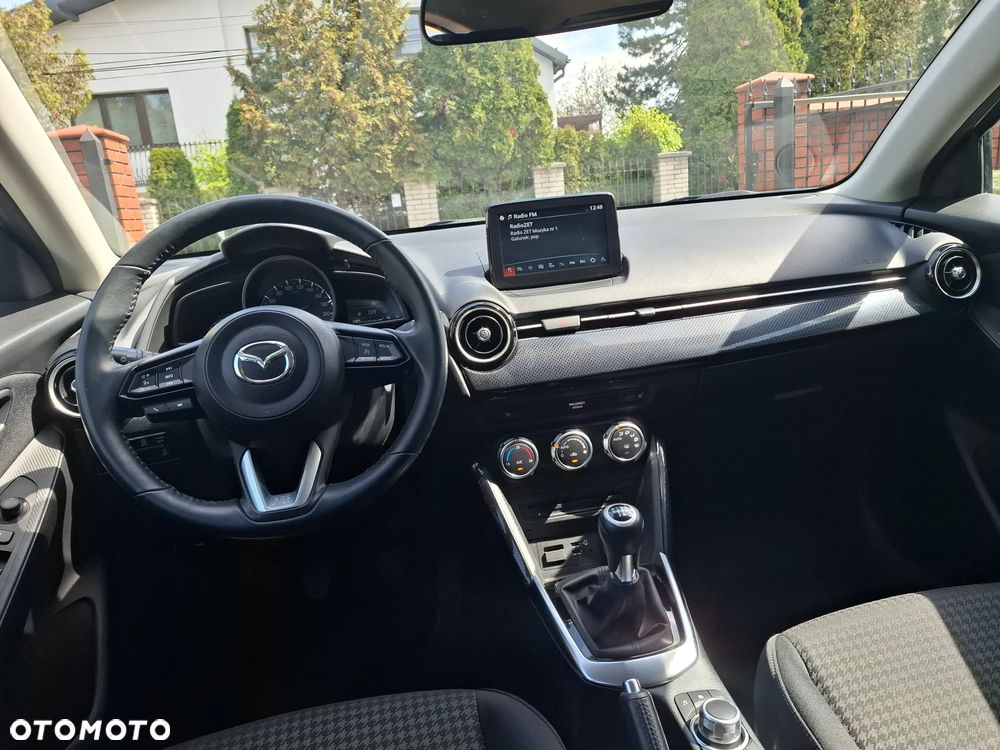 Mazda 2 - 16
