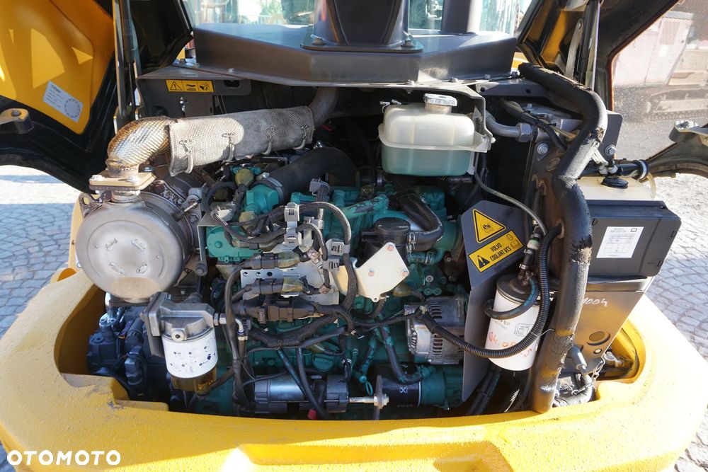 Volvo L 30G 5100h Krokodyl Widly - 10