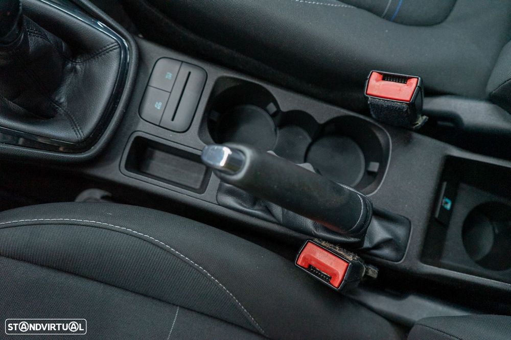 Ford Fiesta 1.1 Ti-VCT Business - 39