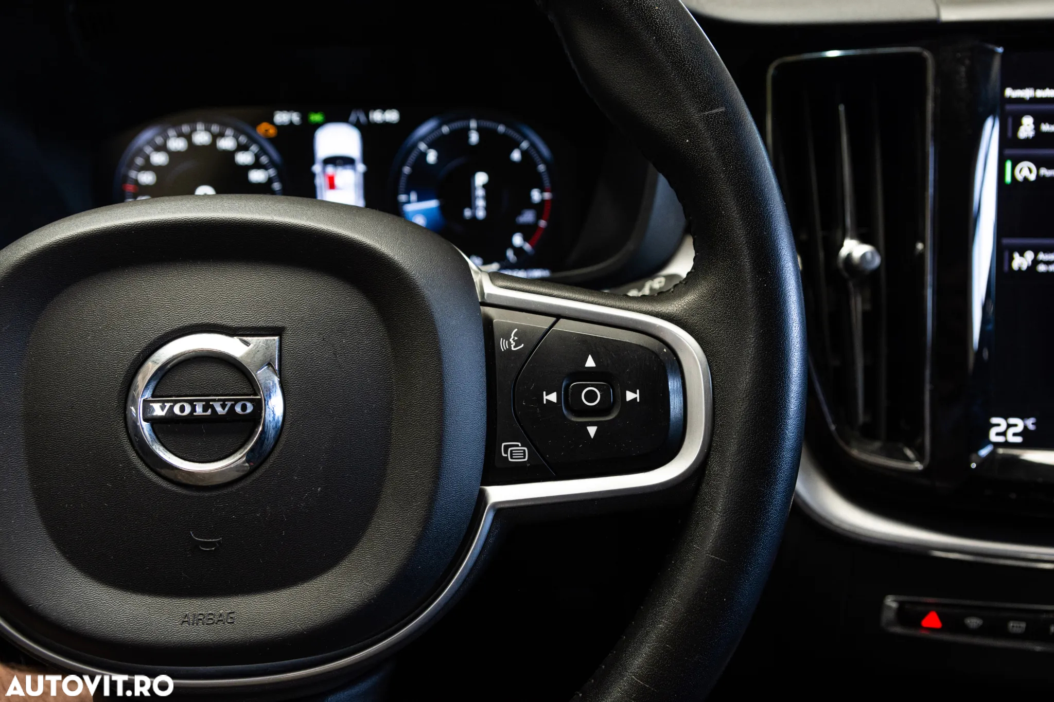 Volvo XC 60 D4 Geartronic Momentum Pro - 21