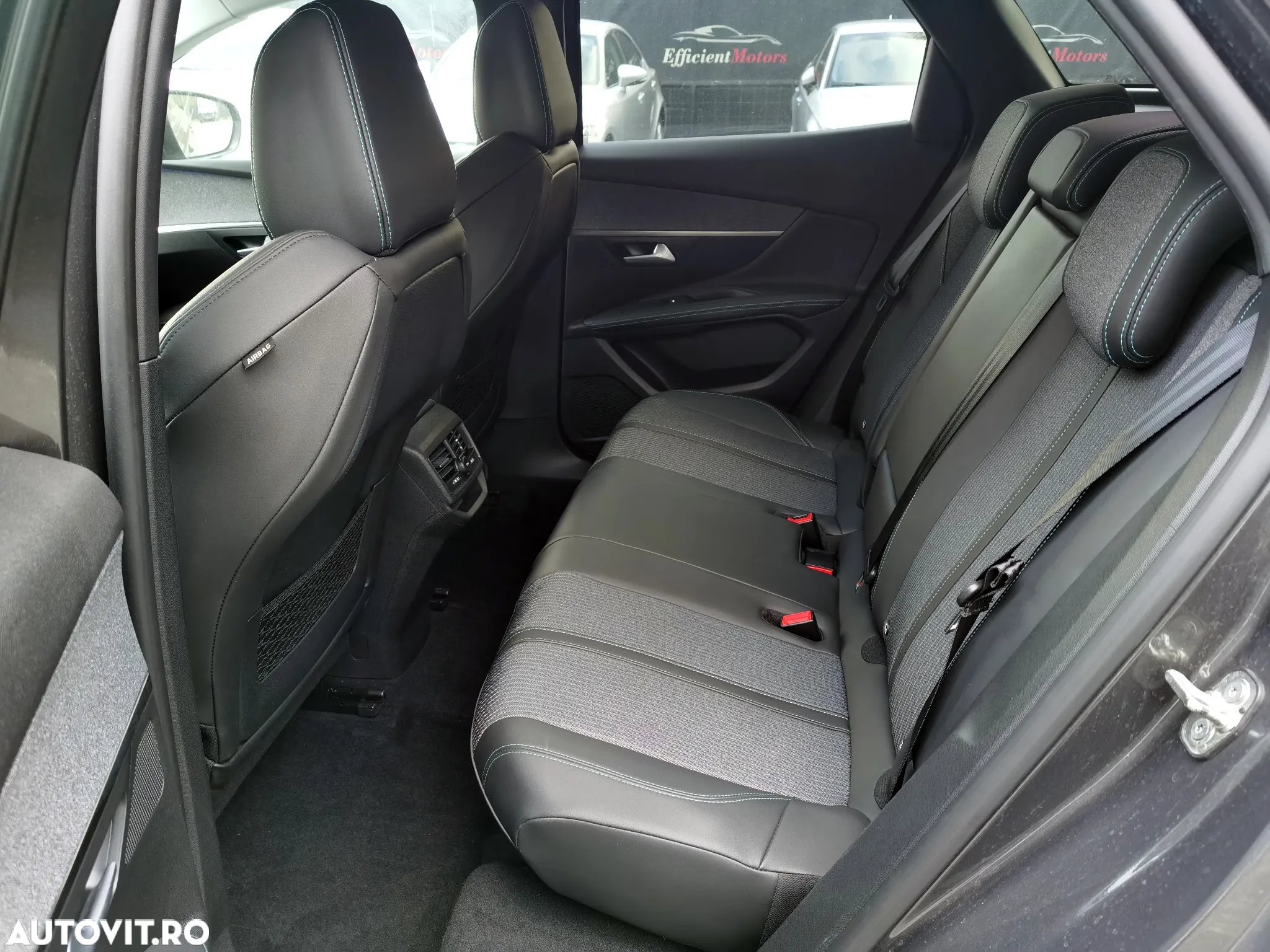 Peugeot 3008 PureTech 130 Stop & Start GPF EAT8 Allure - 28