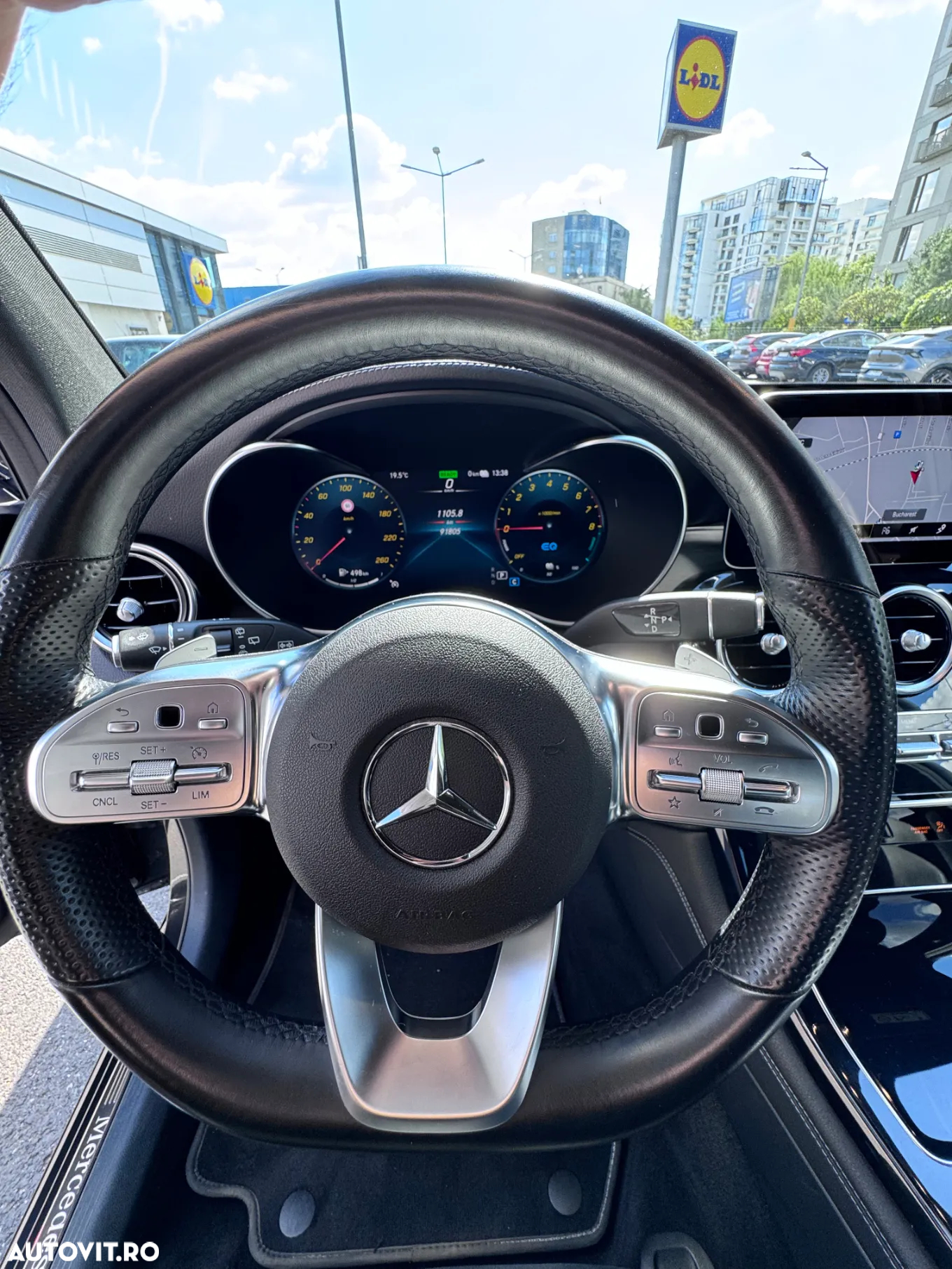 Mercedes-Benz GLC 300 e 4MATIC - 13
