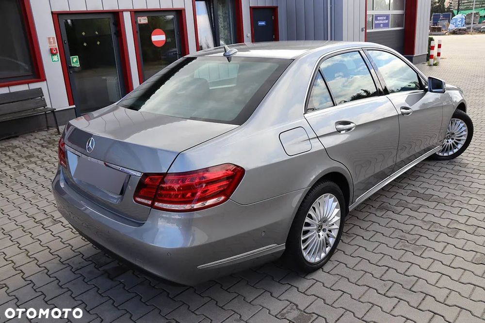 Mercedes-Benz Klasa E 200 CDI Elegance - 11