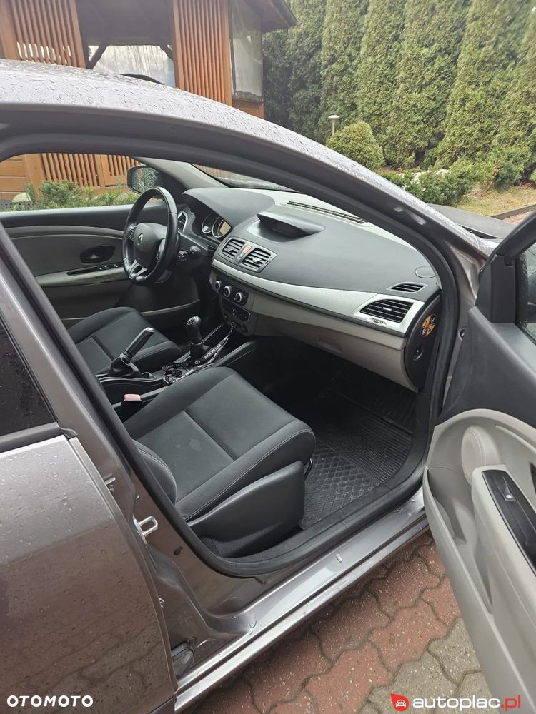 Renault Megane 1.5 dCi Emotion - 6