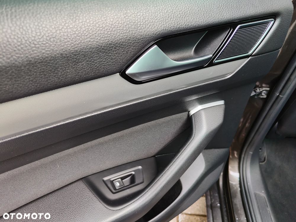 Volkswagen Passat 2.0 TDI SCR DSG Highline - 17