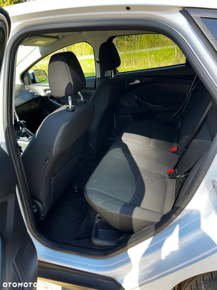 Ford Focus - 8