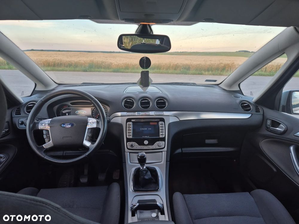 Ford S-Max 2.5 Titanium - 6