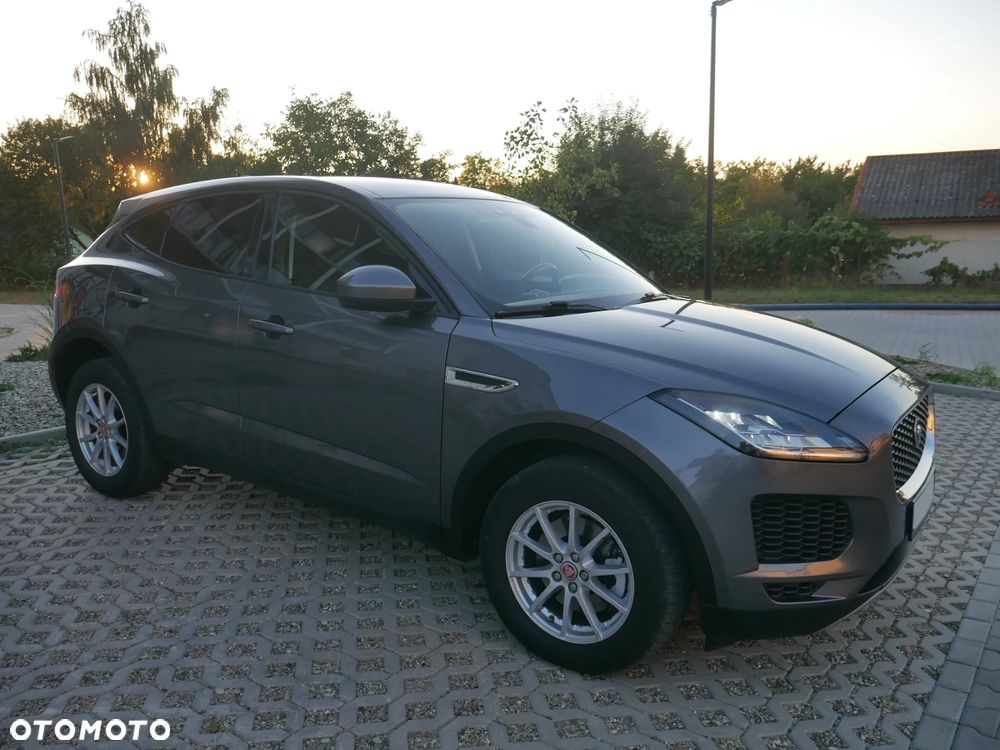 Jaguar E-Pace 2.0 i4D AWD SE - 8