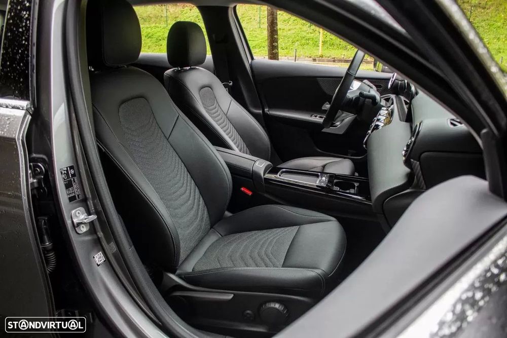 Mercedes-Benz A 250 e - 27