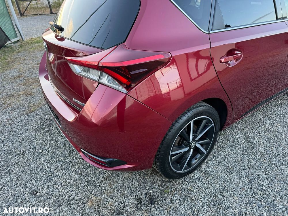 Toyota Auris - 12