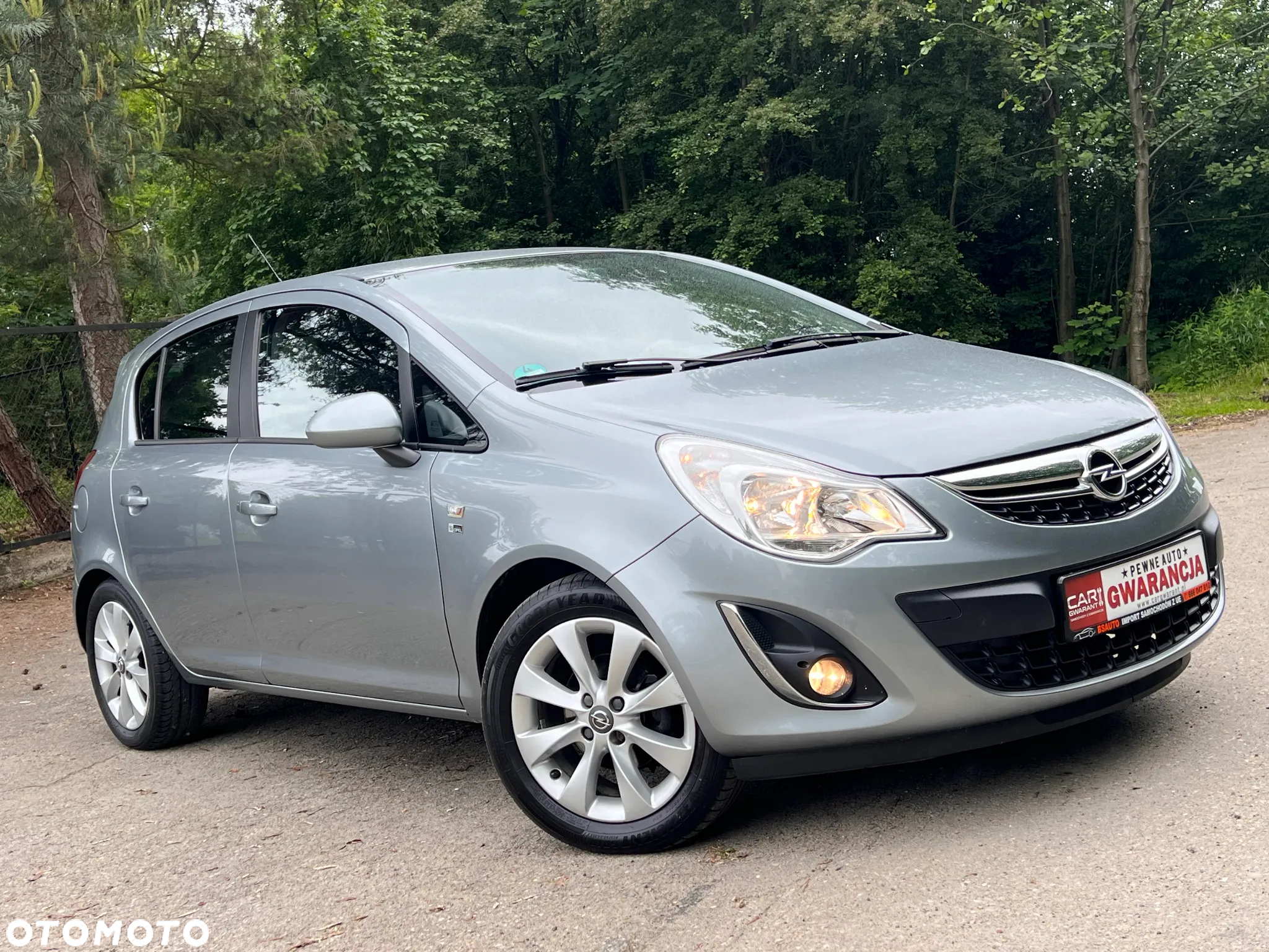 Opel Corsa 1.4 16V Cosmo - 10