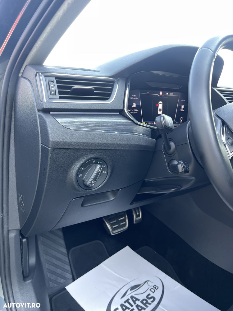 Skoda Superb 2.0 TDI DSG Selection - 28