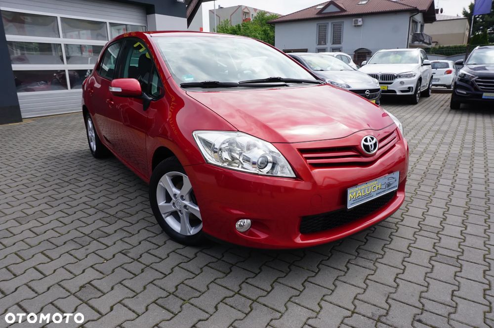 Toyota Auris 1.6 Executive - 3