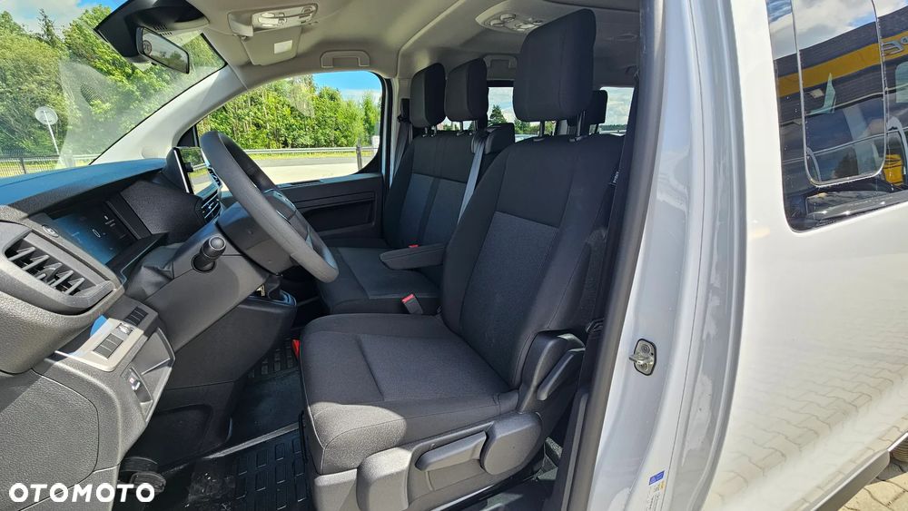 Opel Vivaro - 8