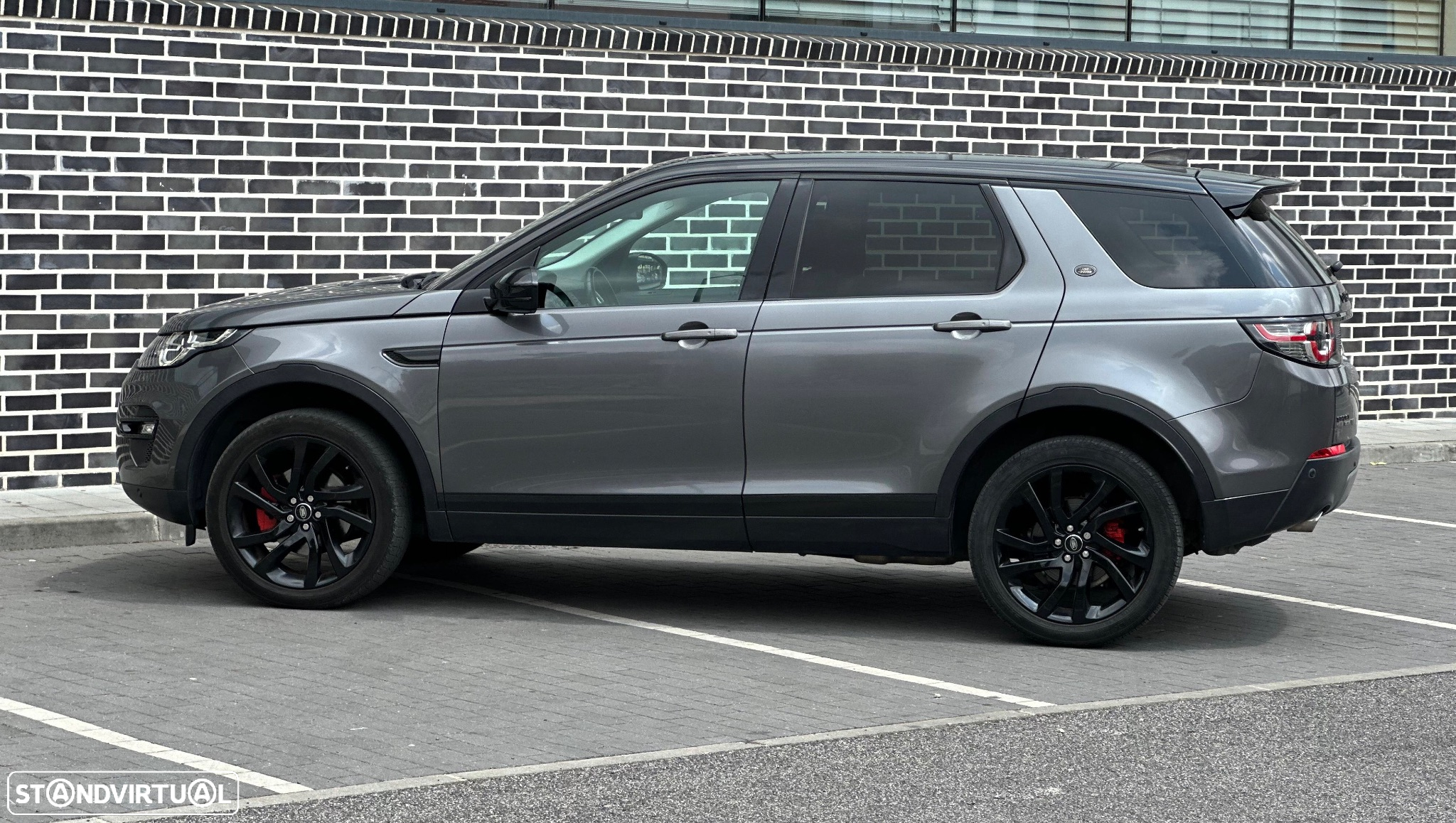 Land Rover Discovery Sport 2.0 D AWD HSE - 4