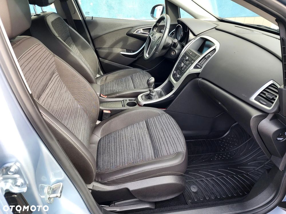 Opel Astra 1.4 Turbo Style - 27