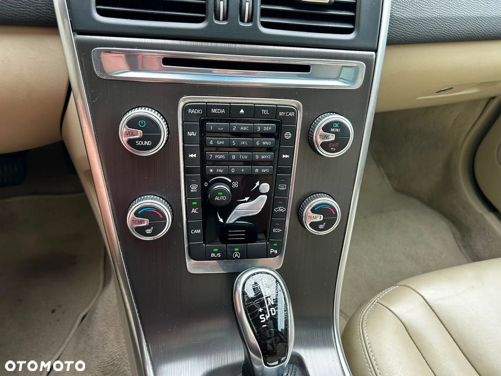 Volvo XC 60 T5 Geartronic Momentum - 20