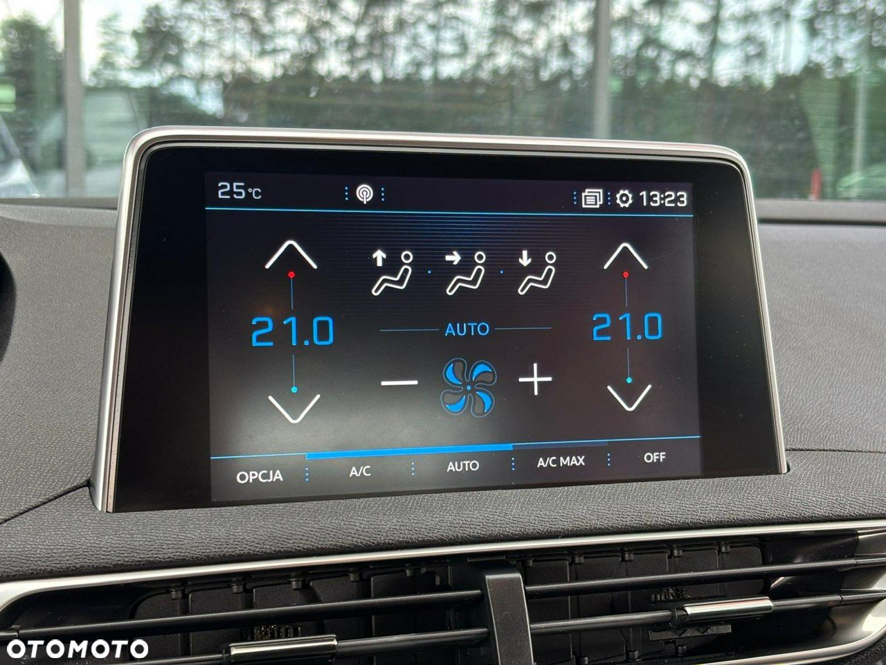 Peugeot 3008 1.2 PureTech Active S&S EAT6 - 24