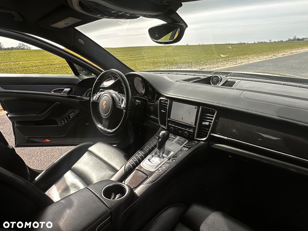 Porsche Panamera 4S - 14