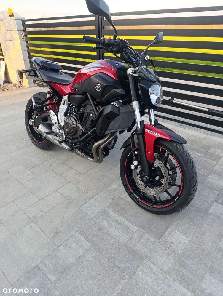 Yamaha MT - 6