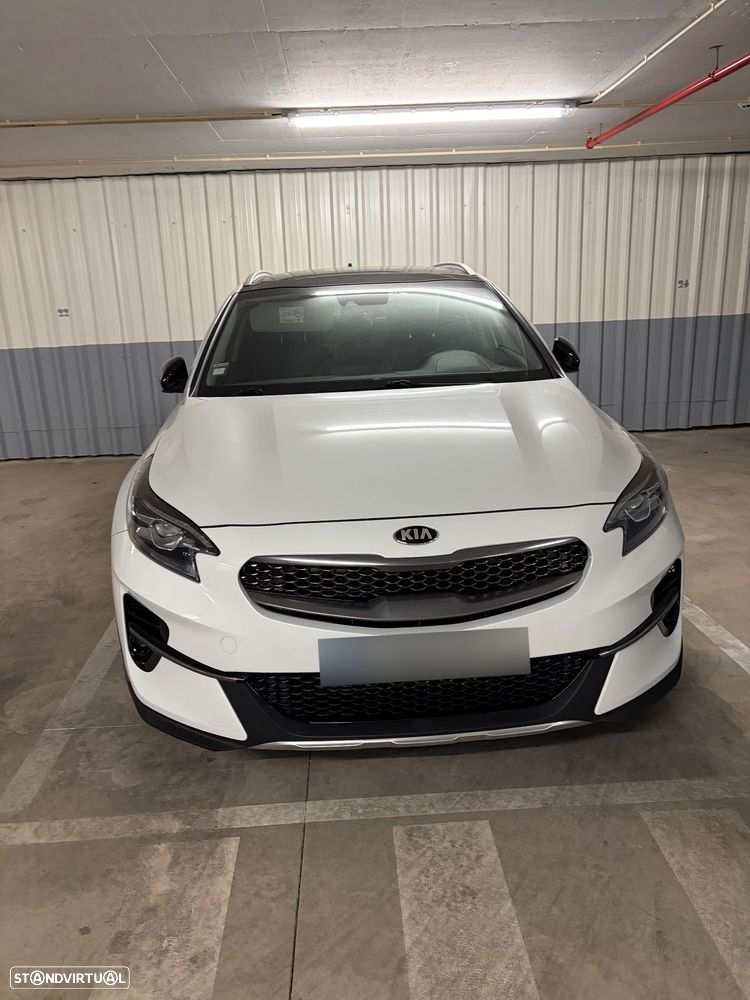 Kia XCeed 1.0 T-GDI Tech+SRF - 6