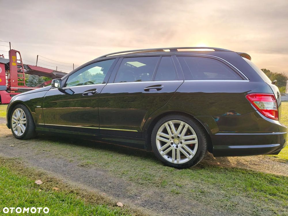 Mercedes-Benz Klasa C 220 CDI BlueEff Avantgarde - 5