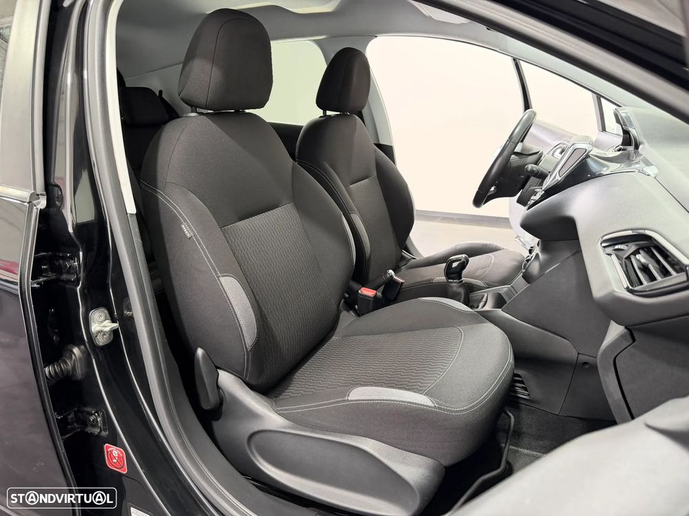 Peugeot 208 1.6 BlueHDi Style - 28