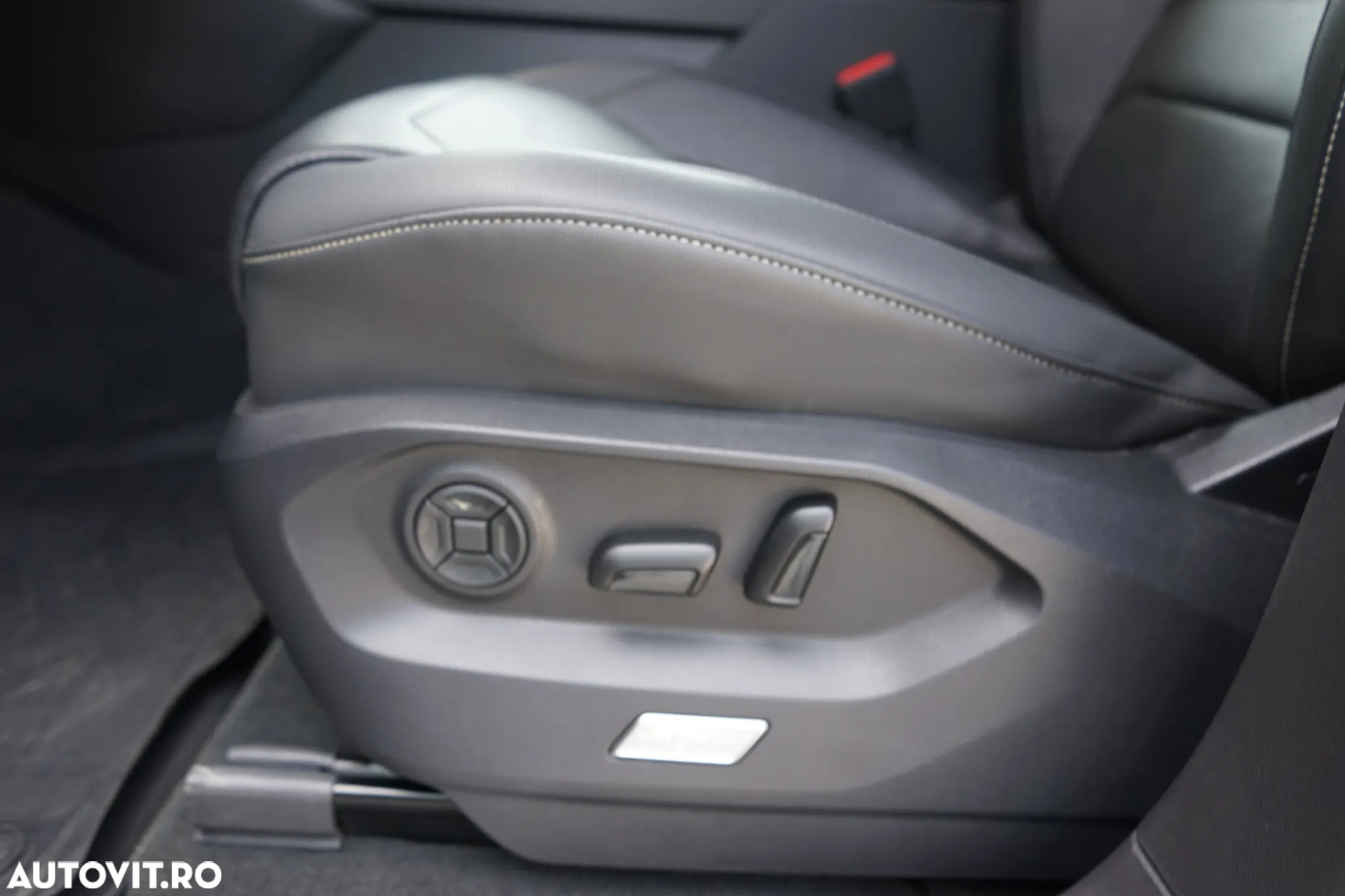 Volkswagen Touareg V6 TDI Elegance - 13