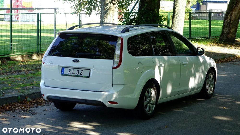 Ford Focus - 32