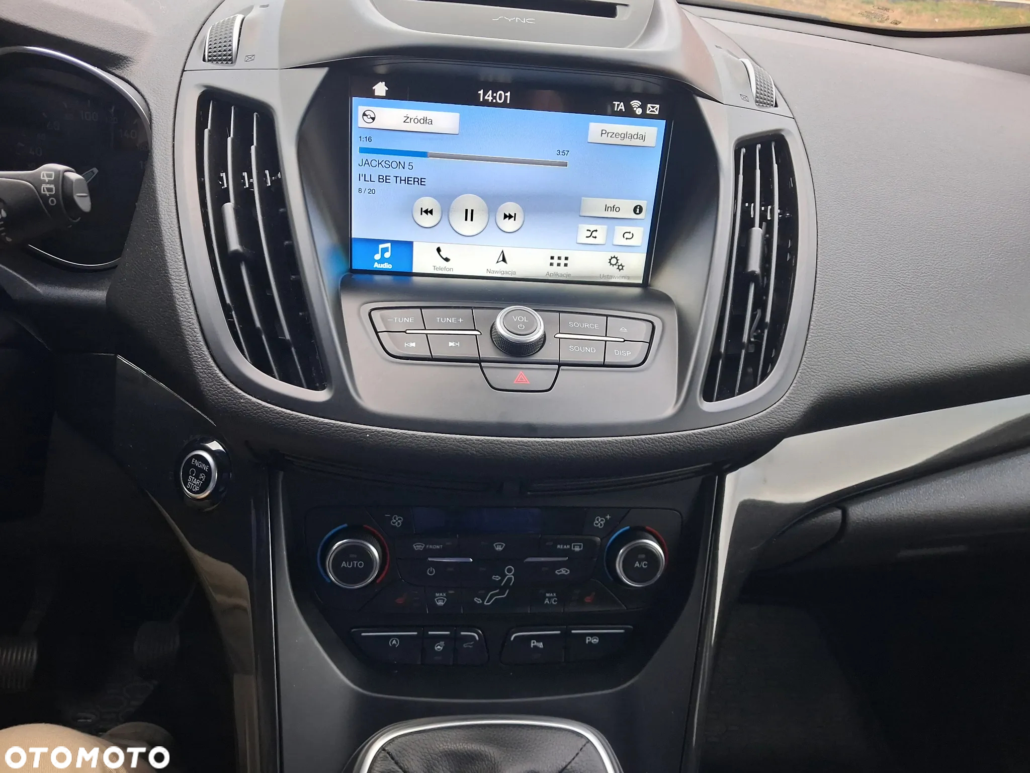 Ford Kuga - 12