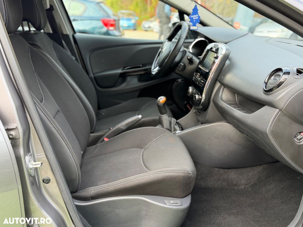 Renault Clio - 6