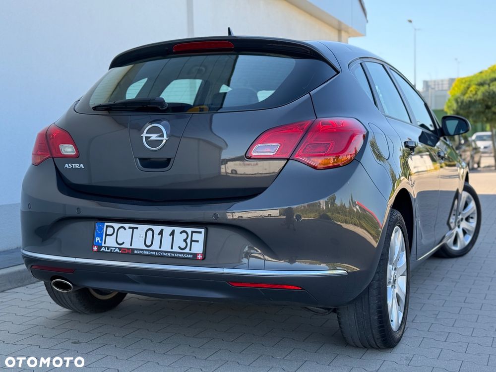 Opel Astra 1.4 Turbo Automatik - 10