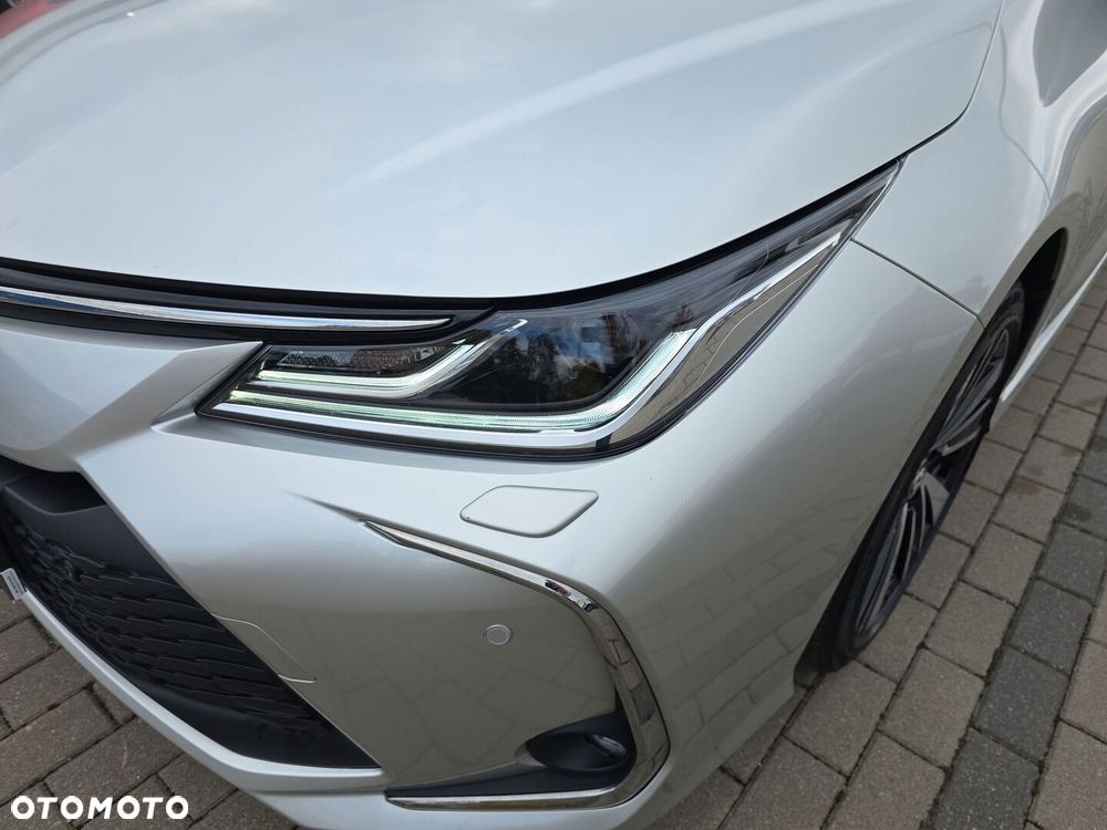 Toyota Corolla 1.8 Hybrid Style - 11