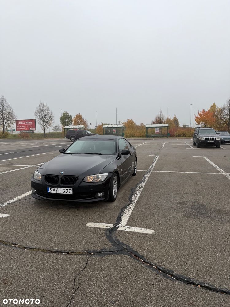 BMW 3 Series 2011 photo 5