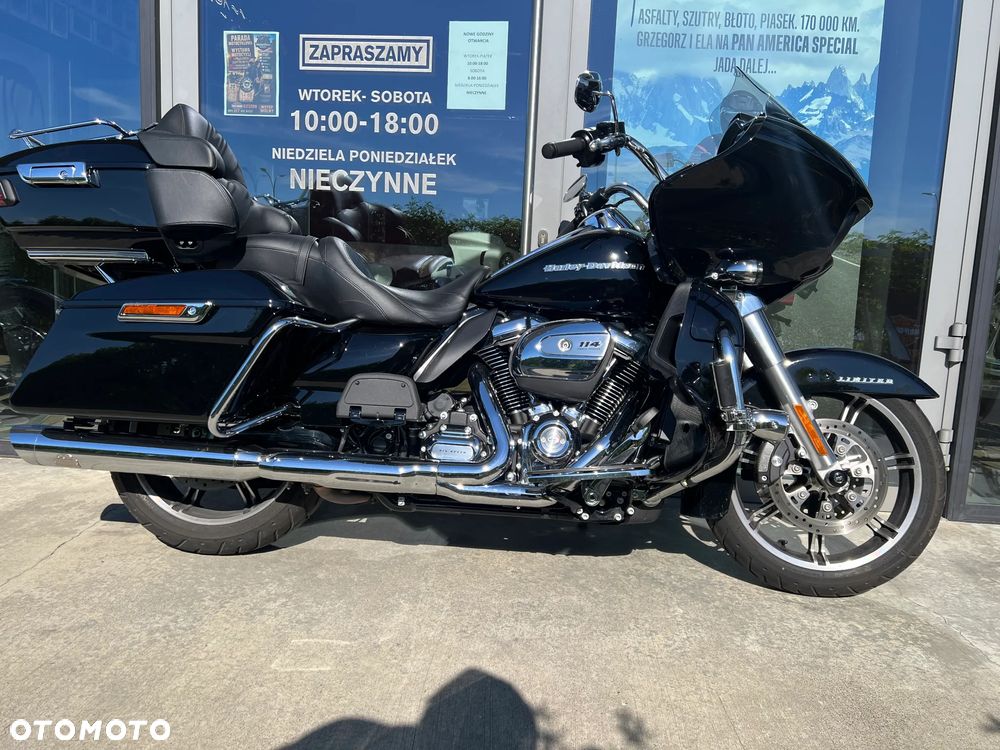 Harley-Davidson Touring Road Glide - 2