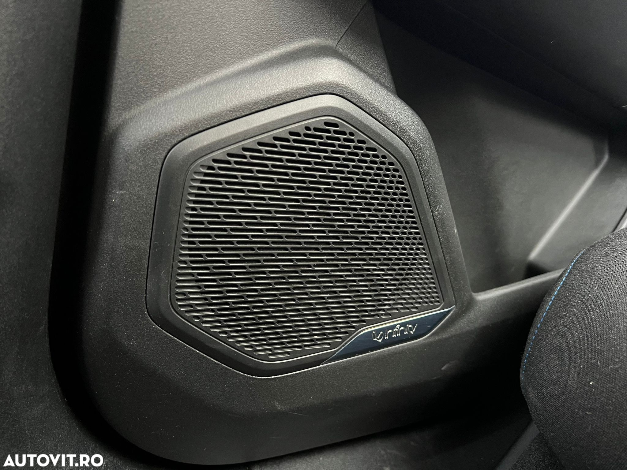 Lynk&Co 01 - 20