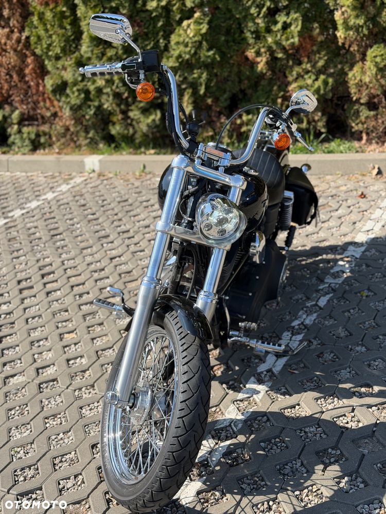 Harley-Davidson Dyna Street Bob - 4