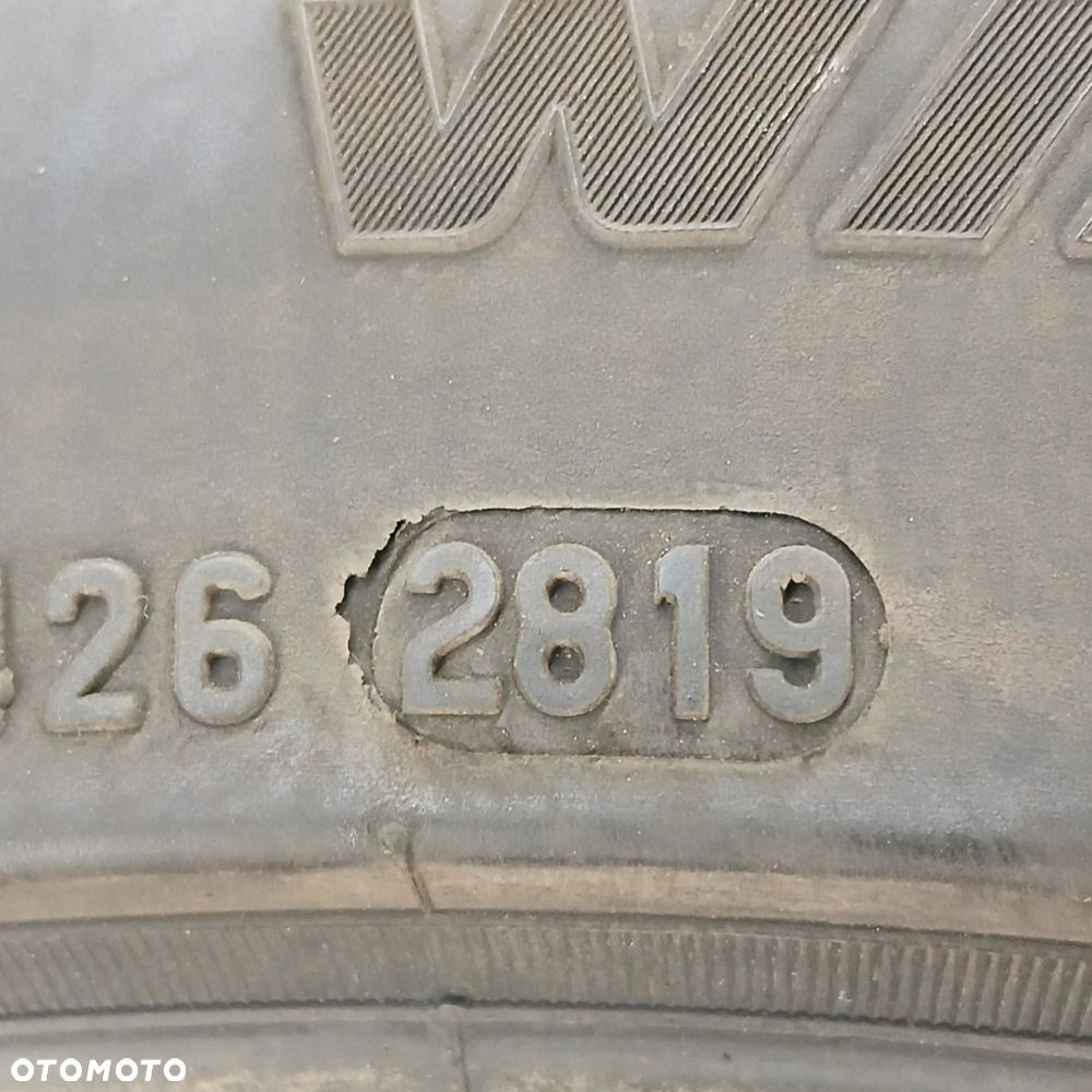 4x 235/40R19 opony zimowe Pirelli Winter SottoZero 3 7mm D87433 - 5