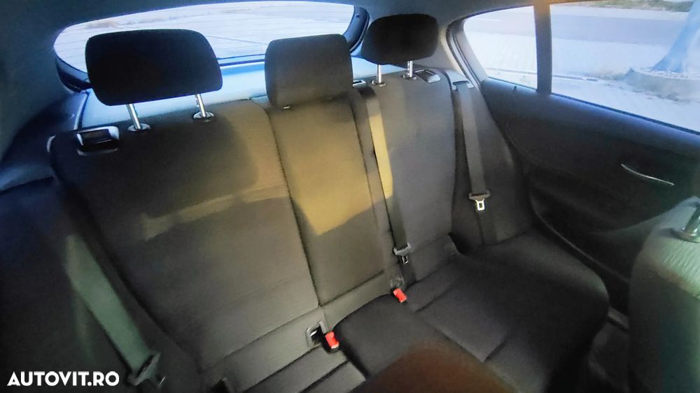 BMW Seria 1 118i - 7