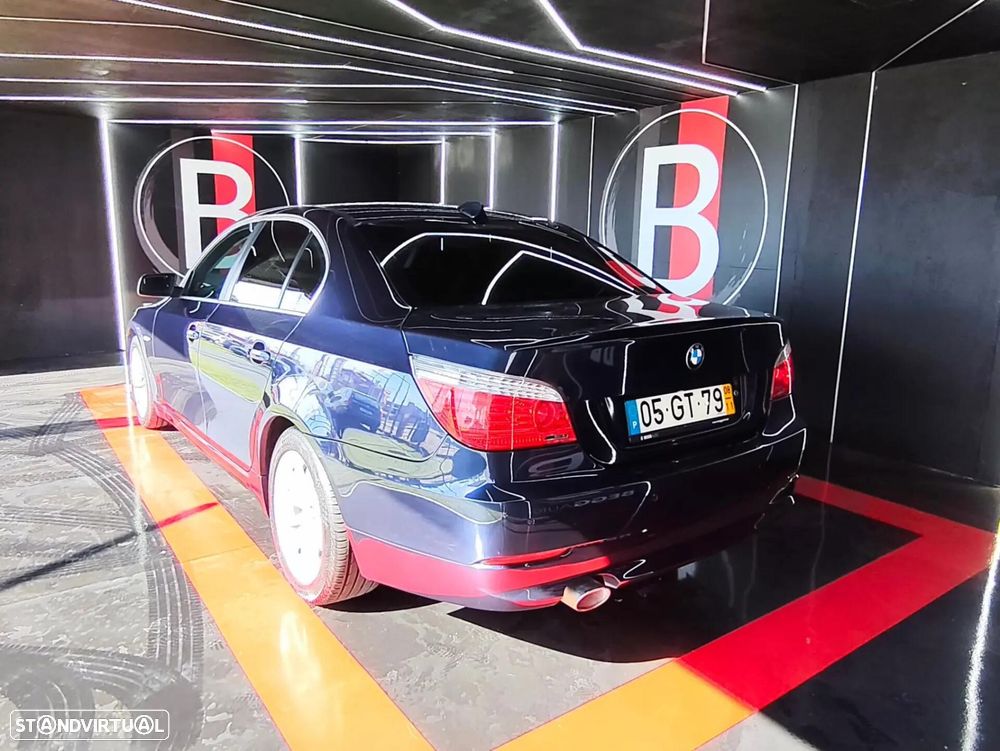 BMW 520 d Executive - 11
