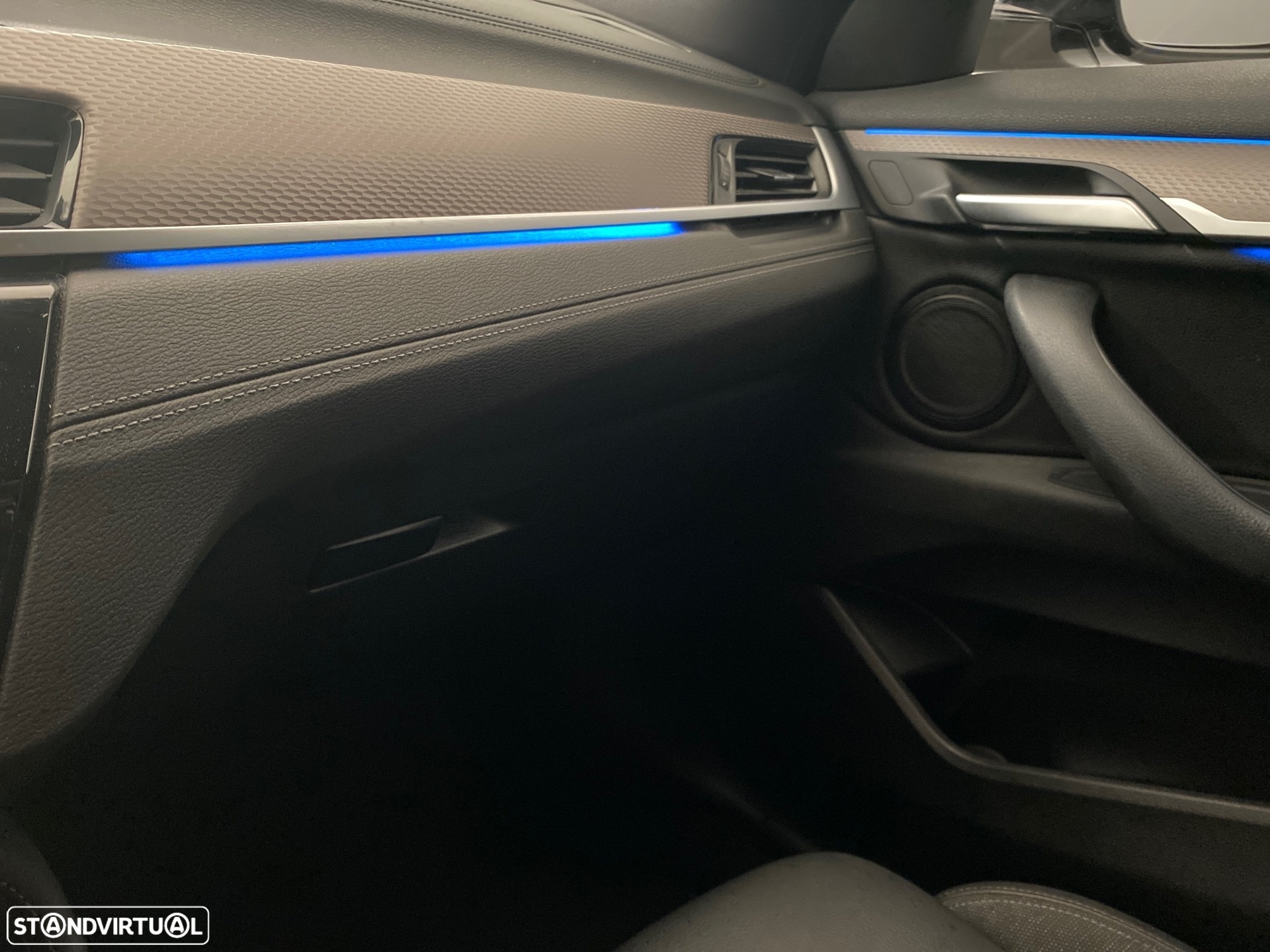 BMW X2 25 e xDrive X Pack M - 9
