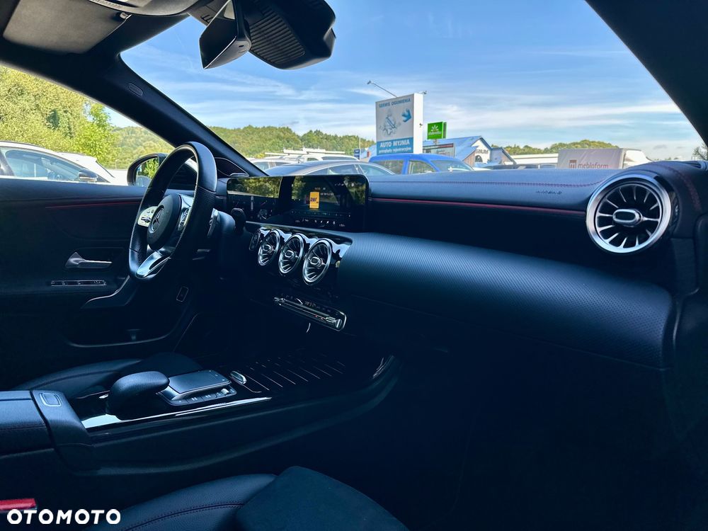 Mercedes-Benz CLA 250 4Matic Shooting Brake 7G-DCT AMG Line - 30