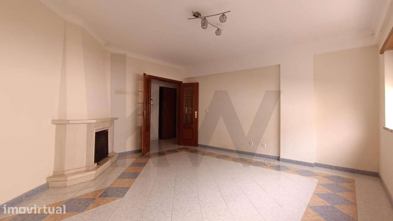 ARRENDAMENTO APARTAMENTO T2 | SANTA MARTA DO PINHAL | CORROIOS - Grande imagem: 4/14