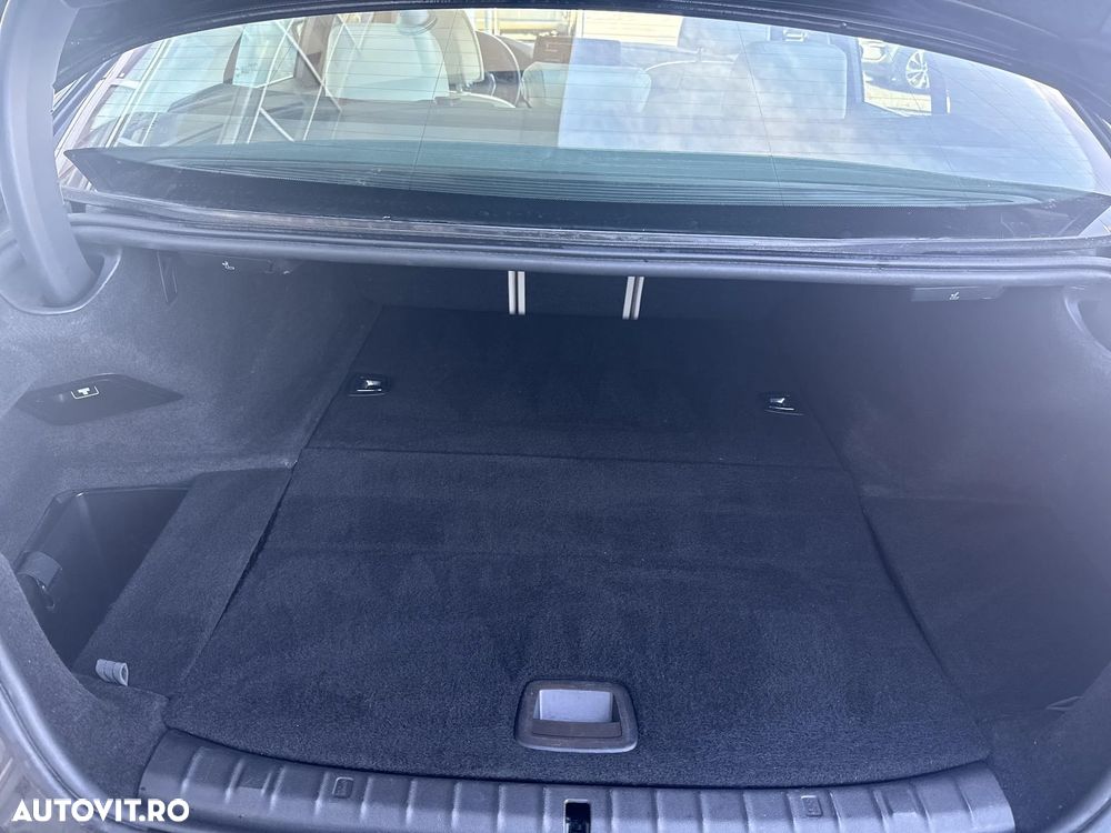 BMW Seria 5 530e xDrive Aut. - 22