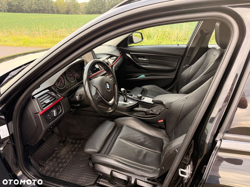 BMW Seria 3 330d xDrive Sport Line - 15
