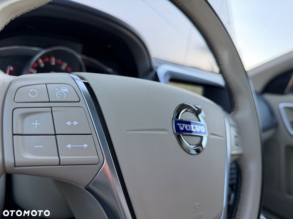 Volvo XC 60 T6 Drive-E Summum - 25