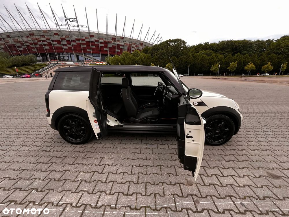 MINI Clubman Cooper D - 11