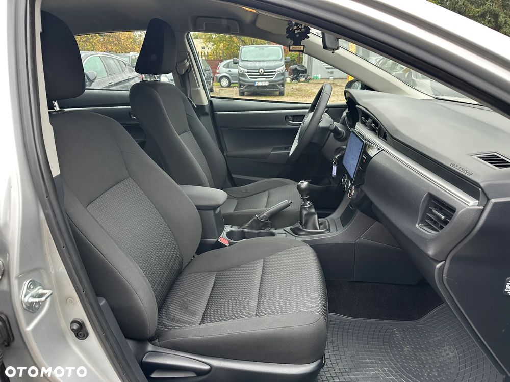 Toyota Corolla - 28