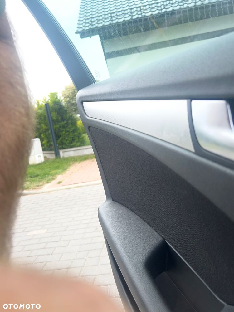 Audi A4 Avant 2.0 TDI DPF multitronic Attraction - 29