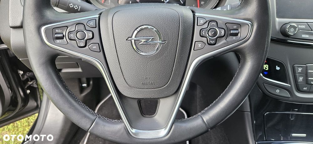 Opel Insignia - 20